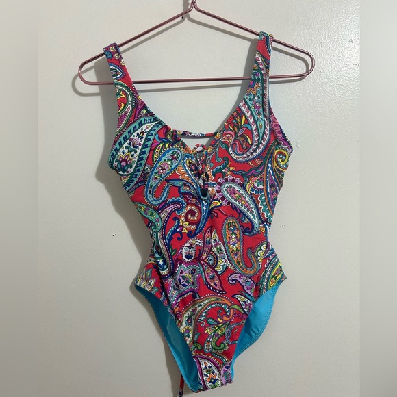 Paisley‎ Keys Reversible Lace Back one piece - Picture 4 of 9